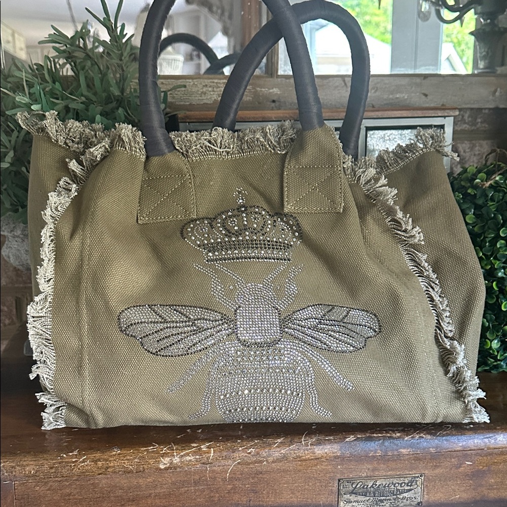 Embellished Bee Tote Bag in Olive Green